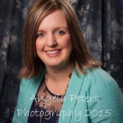 headshot of chelsey rettmann