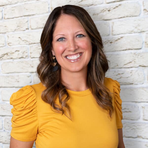 headshot of sarah kuglin