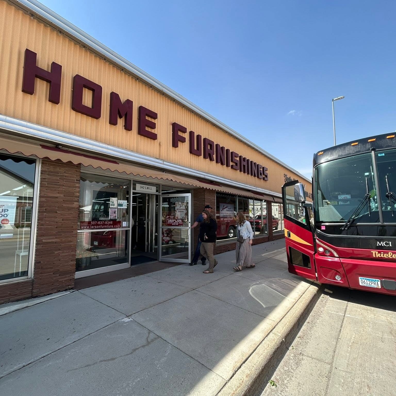 linc bus at larson's home furnishings